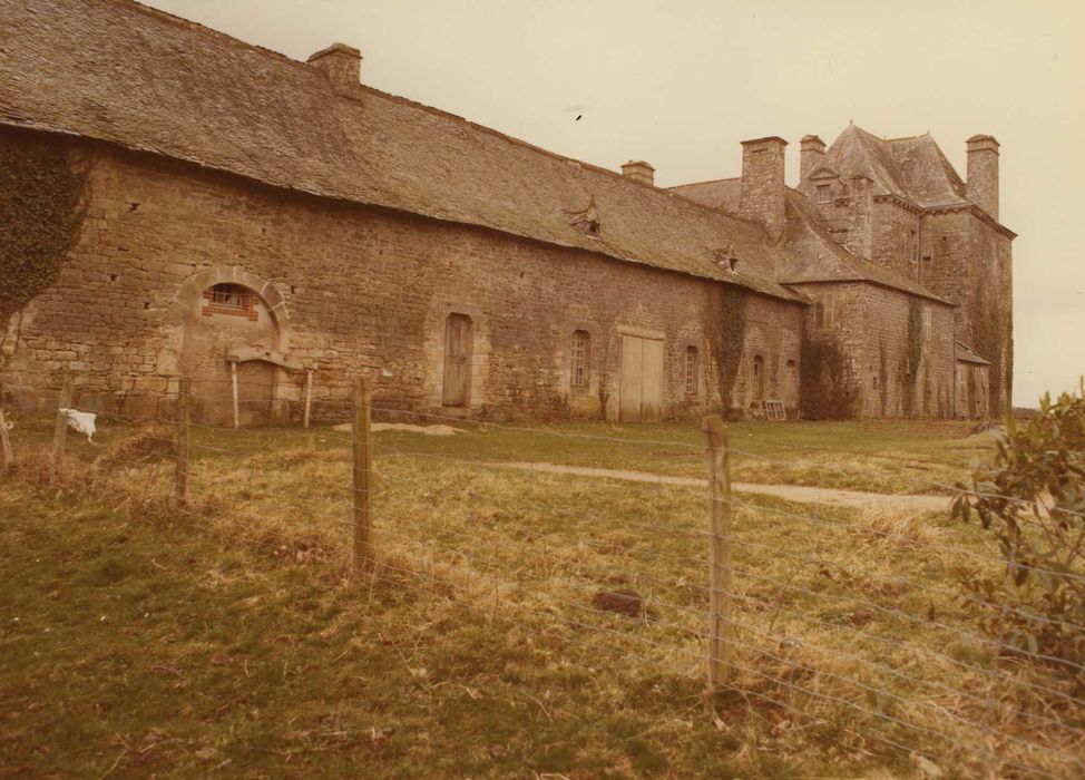 Château de la Grationnaye : Ensemble nord, vue générale