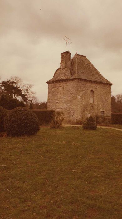 Château de la Grationnaye : Pavillon du parc, vue générale