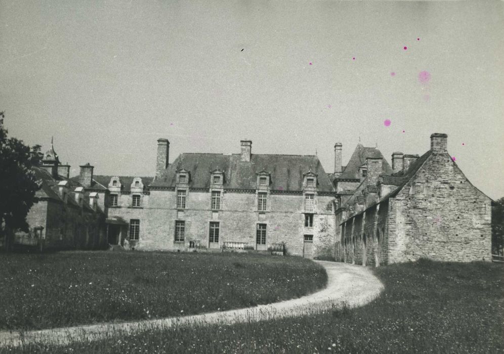 Château de la Grationnaye : Ensemble est, vue générale