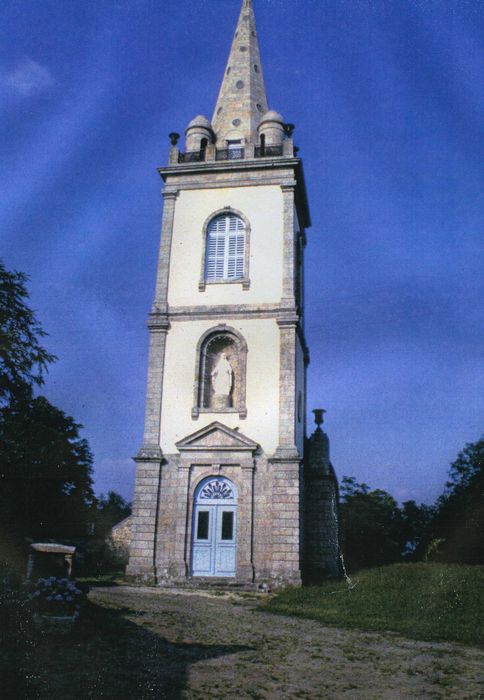 Chapelle Notre-Dame de Crénénan : Façade occidentale, vue générale