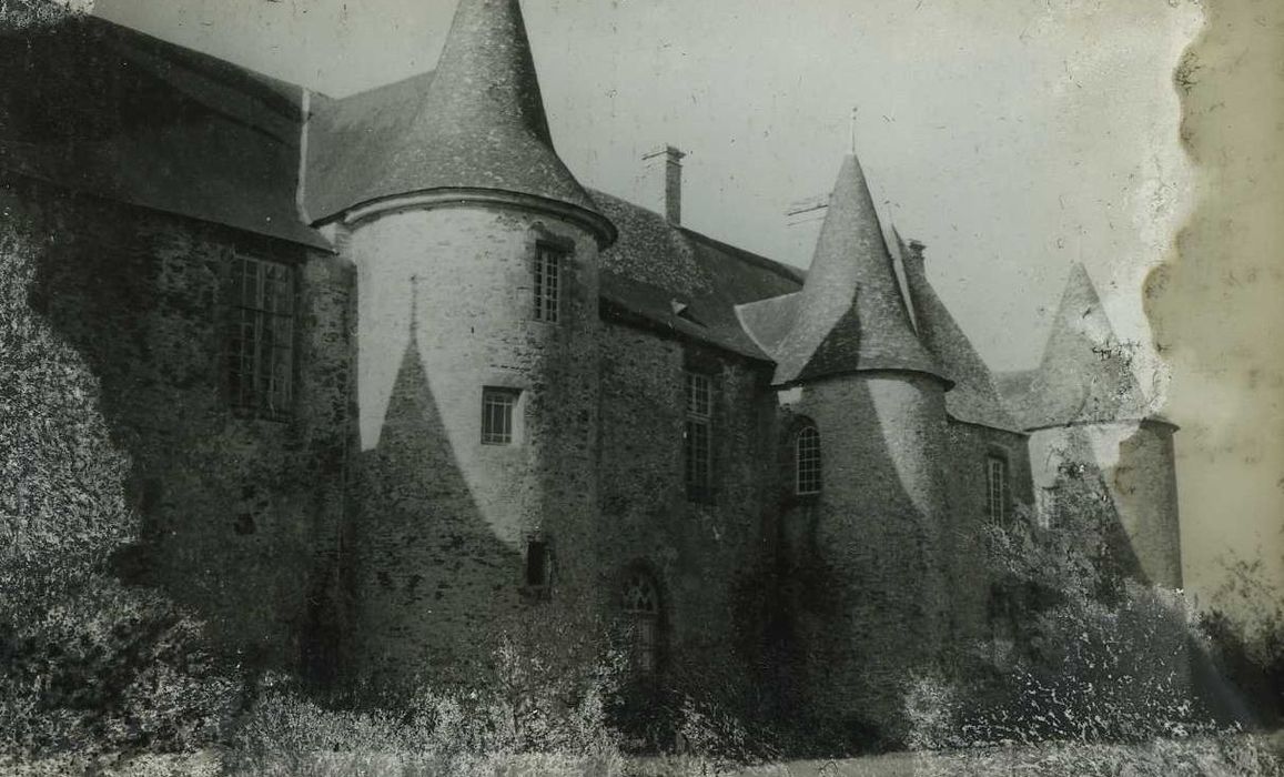 Château de Callac : Ensemble nord-est, vue générale