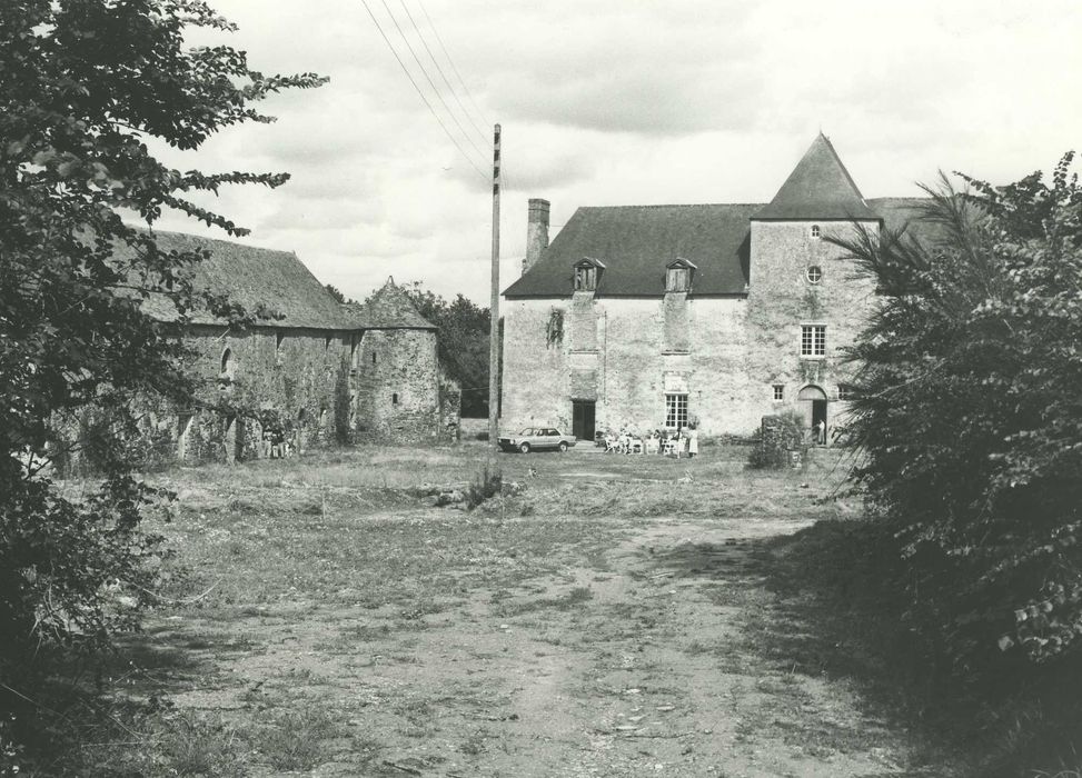 Manoir de la Cour : Ensemble ouest, vue partielle