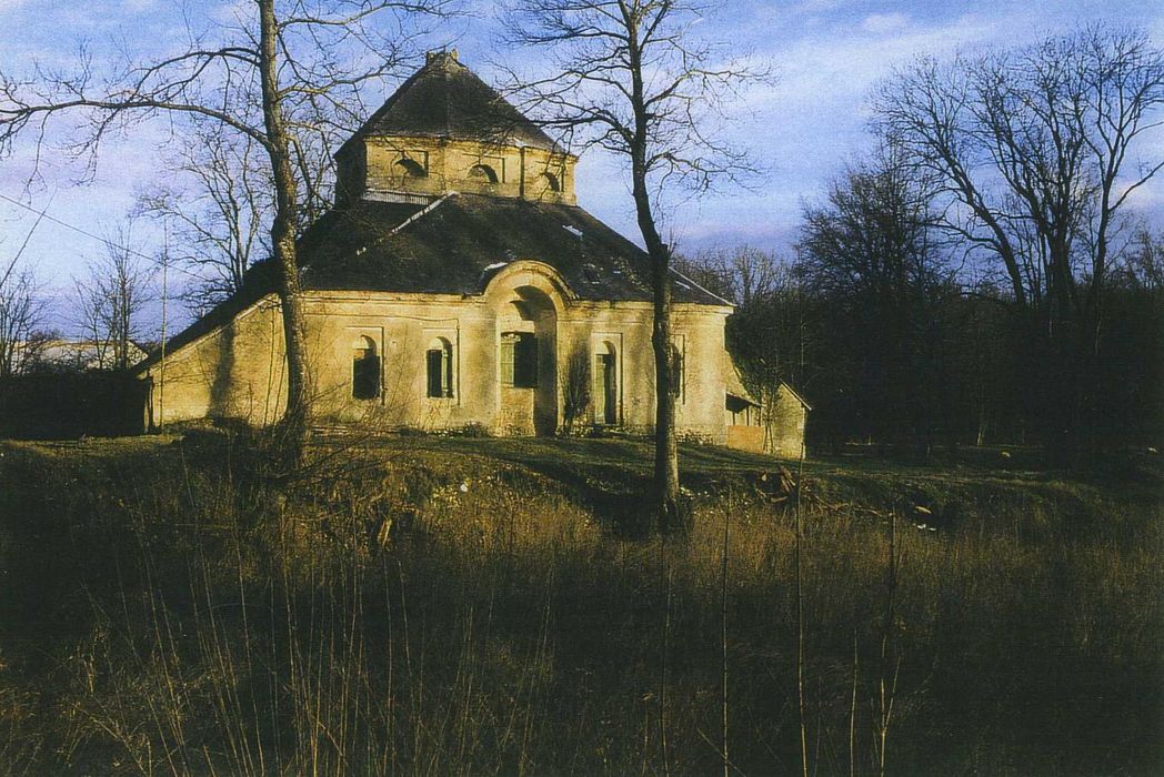 Château : Fabrique du jardin dit Temple de Bacchus, ensemble ouest, vue générale