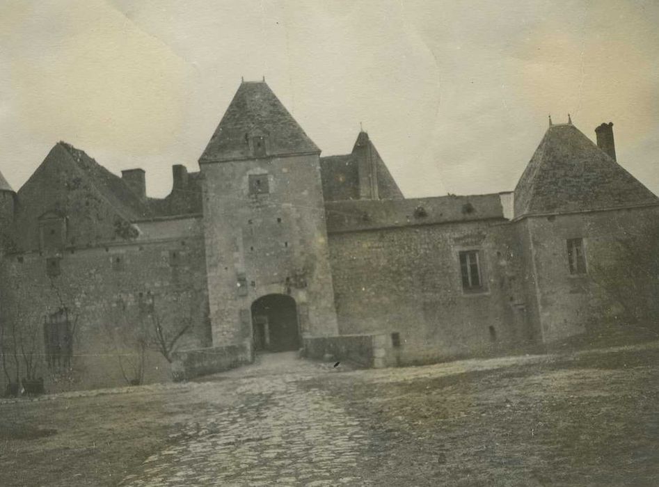 Château de Buranlure : Ensemble ouest, vue partielle