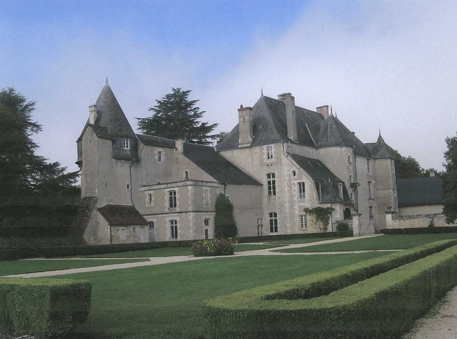 Château de Brécy : Ensemble nord-est, vue générale