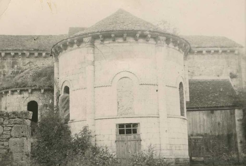 Eglise du prieuré Saint-Etienne d'Allichamps : Chevet, vue générale