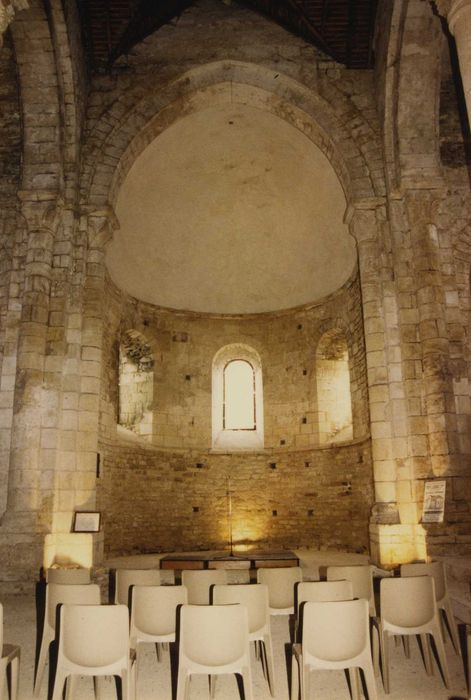 Eglise du prieuré Saint-Etienne d'Allichamps : Abside, vue générale