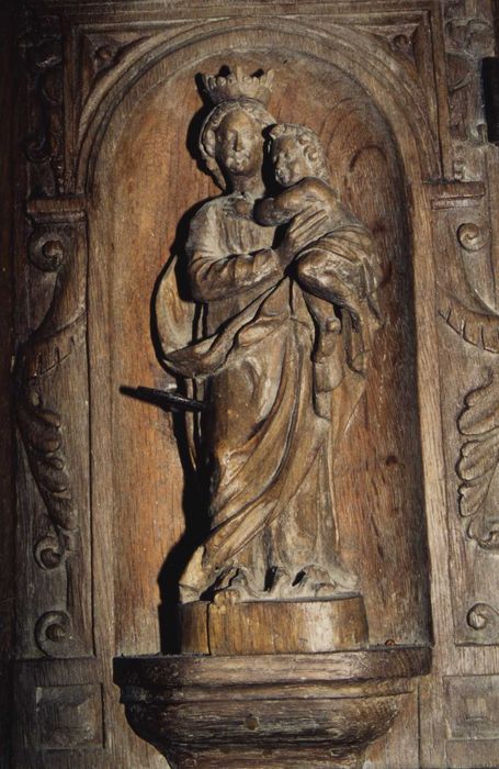 tabernacle, détail d’une statuette : Vierge à l’enfant