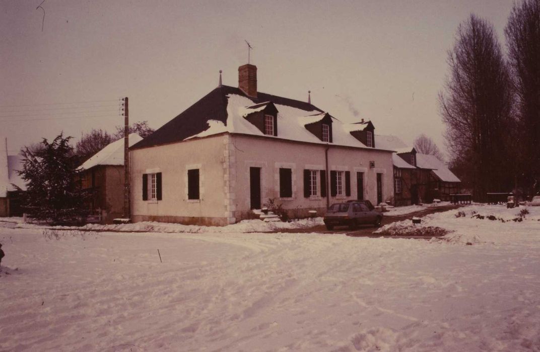 Domaine du Moulin au Riche : Maison d’habitation jouxant le moulin, ensemble sud-est, vue générale