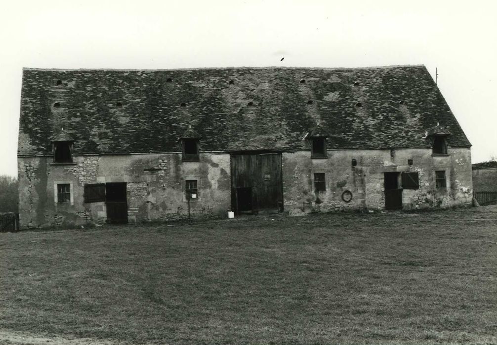 Domaine de la Périsse : Grande bergerie, façade sud, vue générale