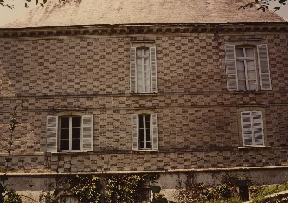 Château de la Maisonfort : Façade est, vue partielle