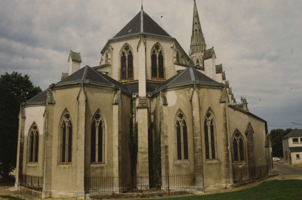 Eglise Notre-Dame : Chevet, vue générale