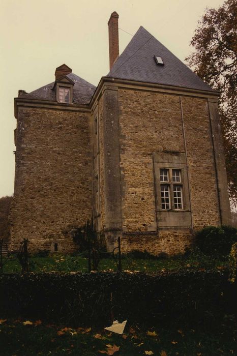 Château de Coulon : Façade sud, vue générale