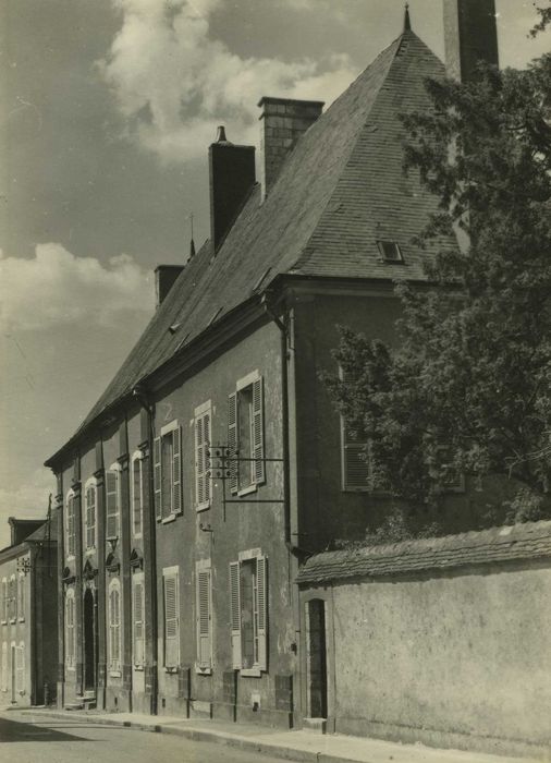 Maison dite de Sully : Façade sur rue, vue générale