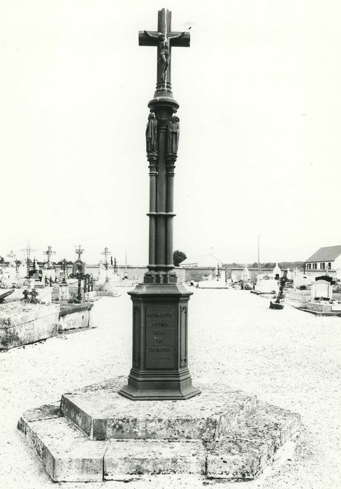 Croix du cimetière : Vue générale