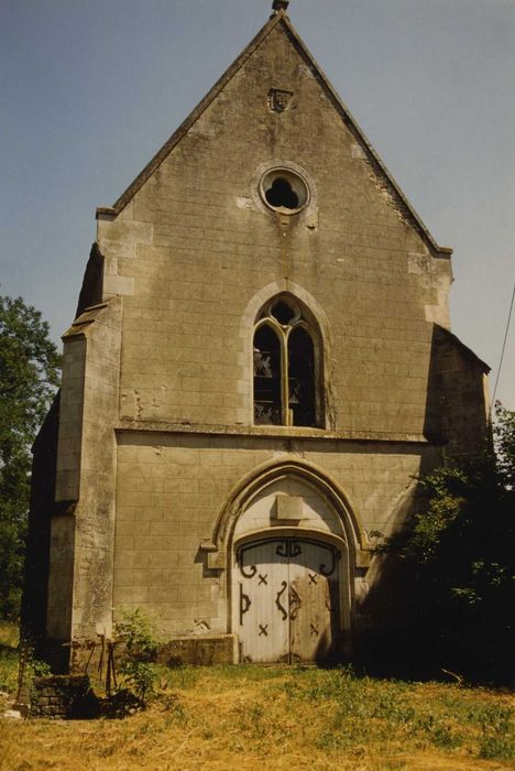 Commanderie de templiers des Bordes : Façade occidentale, vue générale