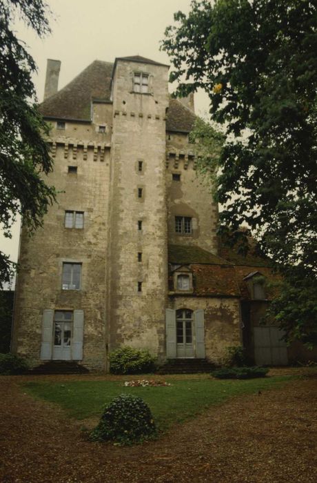 Château : Elévation ouest, vue générale