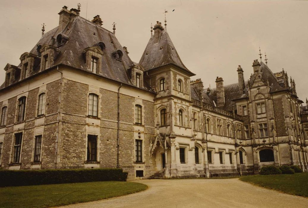 Château : Ensemble sud-ouest, vue générale