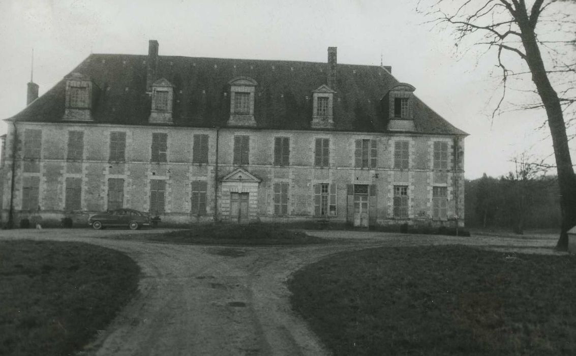 Ancienne abbaye de Loroy : Ensemble ouest, vue générale