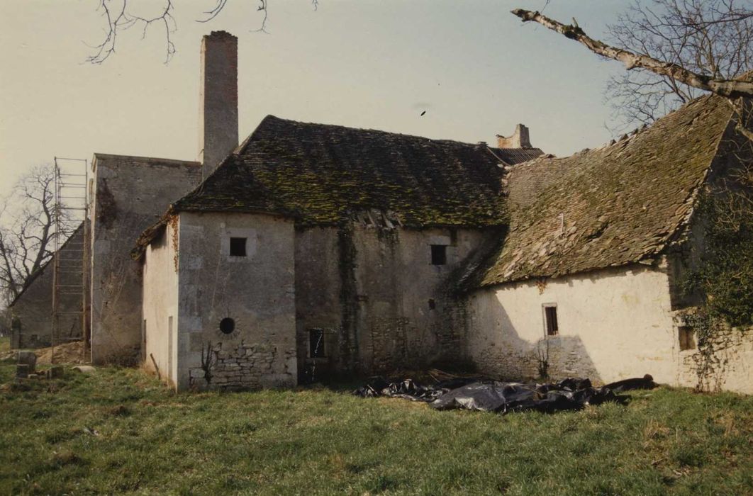 Maison de Varennes : Ensemble nord-est, vue générale