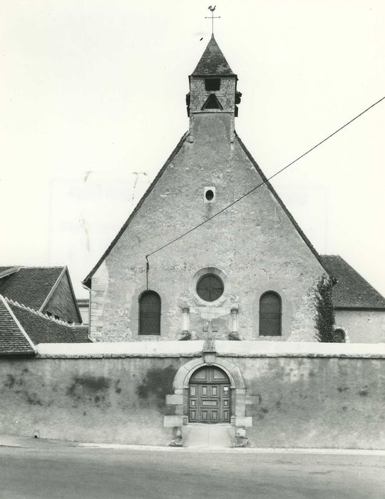 Ancien couvent des Capucins : Façade est, vue générale