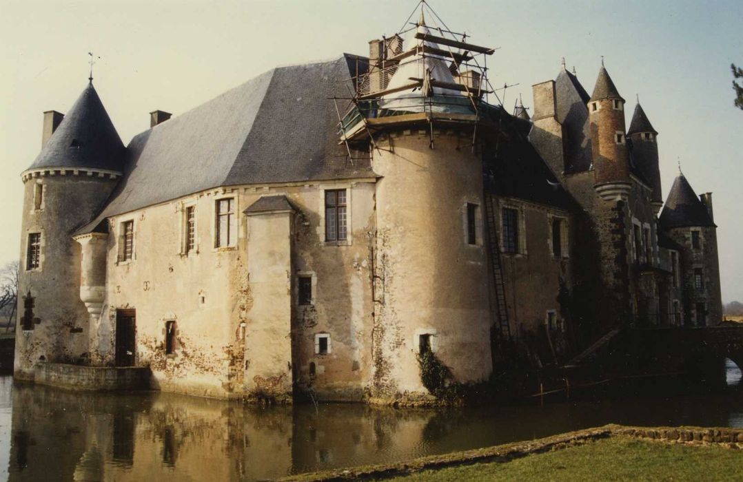 Château de Boucard : Ensemble sud-est, vue générale