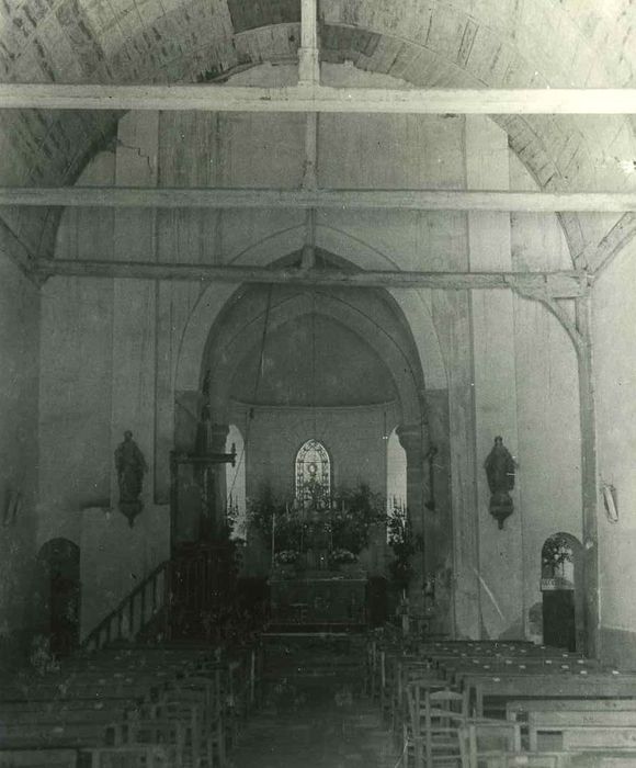 Eglise Saint-Julien : Nef, vue gnérale