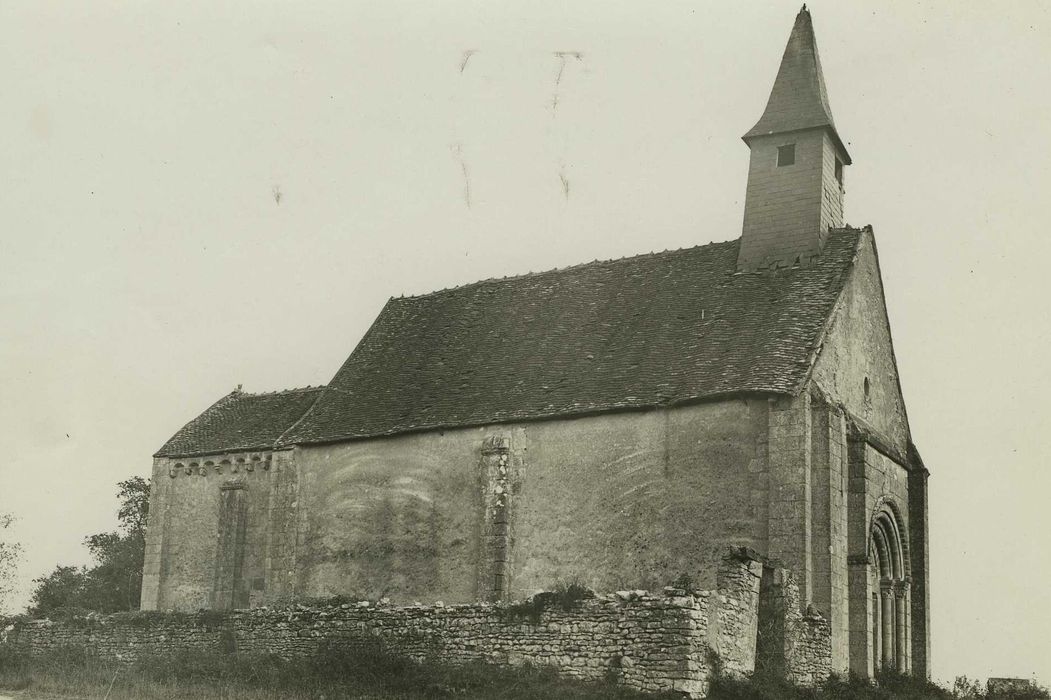 Eglise Saint-Paul : Façade latérale nord, vue générale