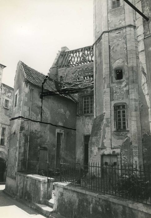 Maison Farnault : Façade est, vue partielle