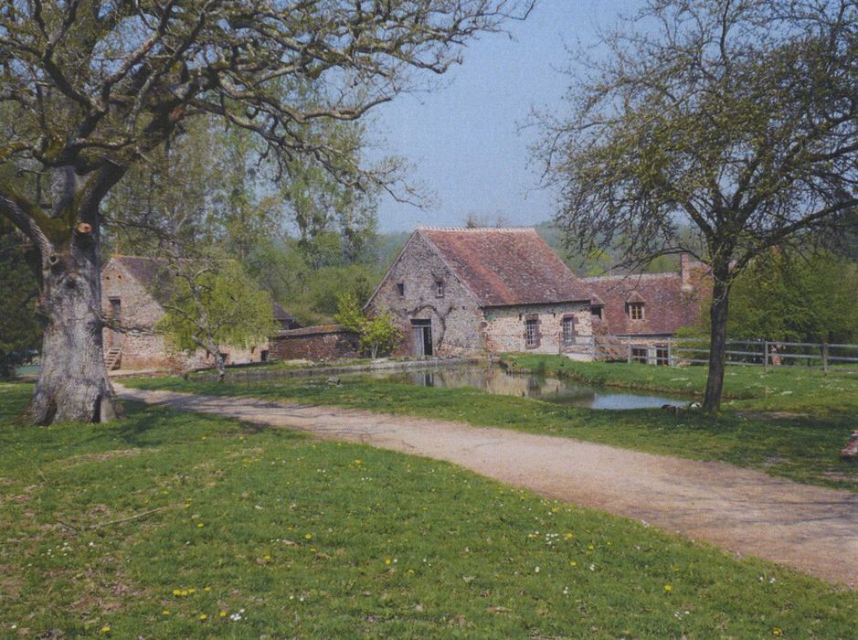 Moulin à eau de Tirepeine : Ensemble sud-est, vue générale