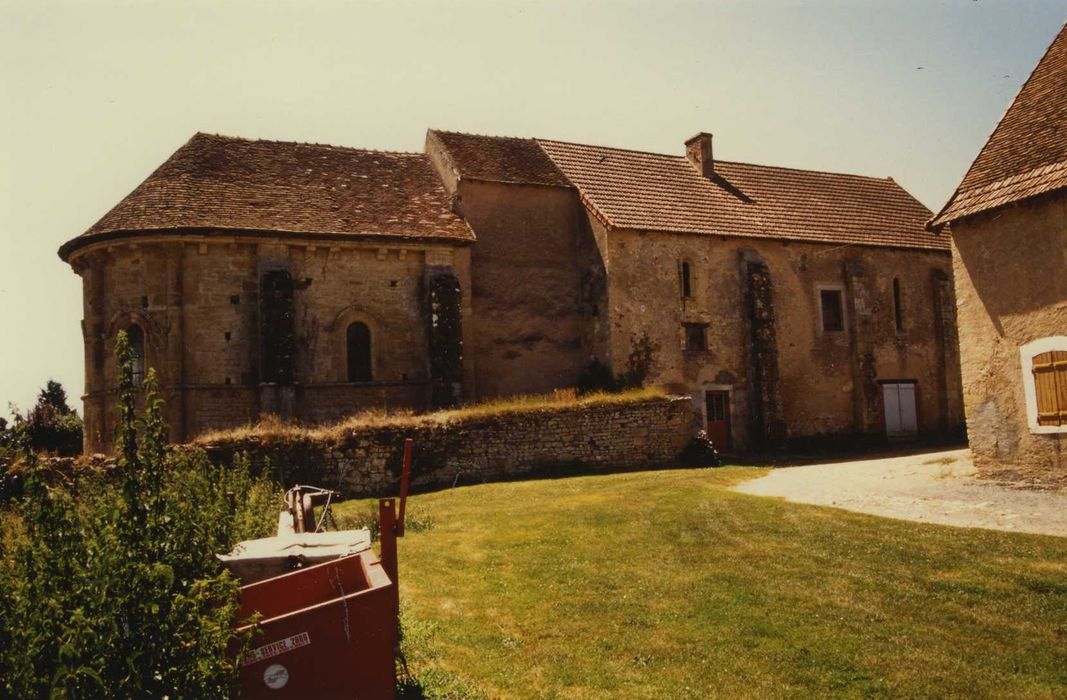 Eglise Notre-Dame : Façade latérale nord, vue générale