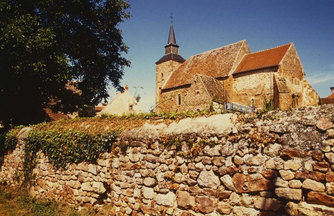 Eglise Saint-Cyr : Ensemble sud-est, vue générale