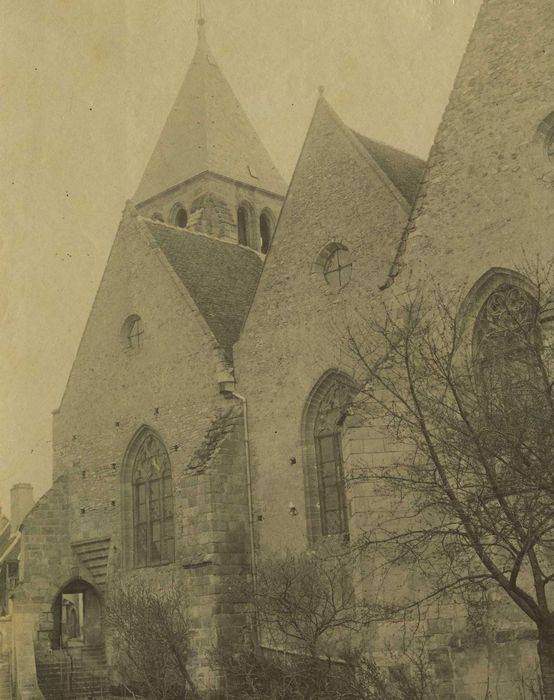 Eglise Notre-Dame : Façade latérale sud, vue partielle