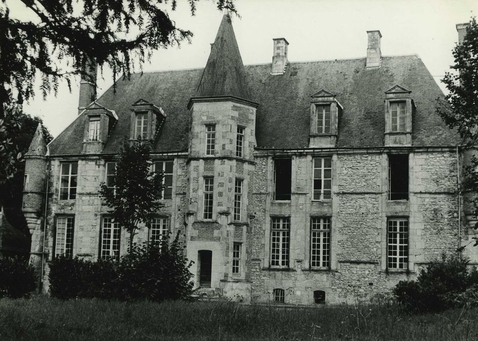 Château de la Noue : Façade sud, vue générale