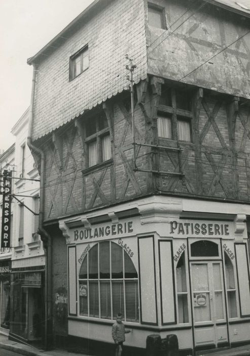 Maison : Façade sur eur, vue générale