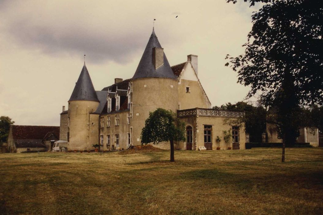 Château de Savoye : Ensemble sud-ouest, vue générale