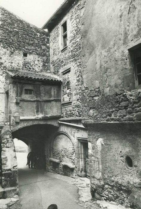 Porte des Boucheries : Élévation sud-est, vue générale