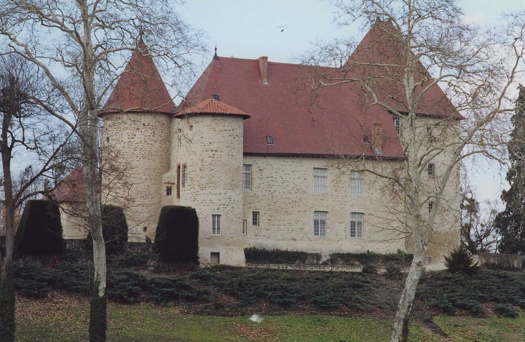 Château de la Poivrière : Ensemble sud-est, vue générale