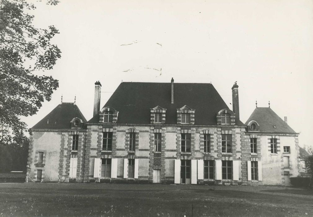 Château de Vauventriers : Façade nord, vue générale