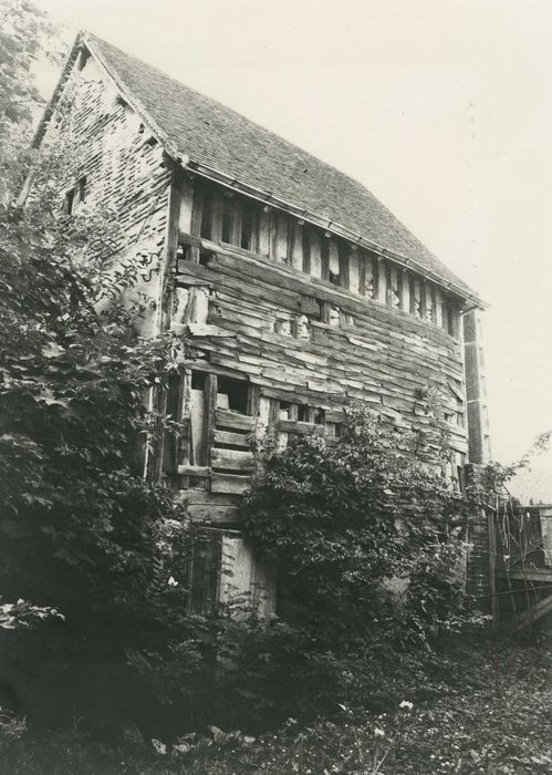 Moulin Saint-Père : Ancienne écurie, vue générale