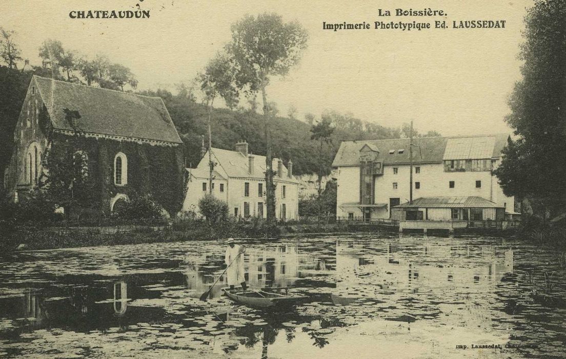 Commanderie du Temple Notre-Dame-de-la-Boissière : Vue générale de la commanderie dans son environnement