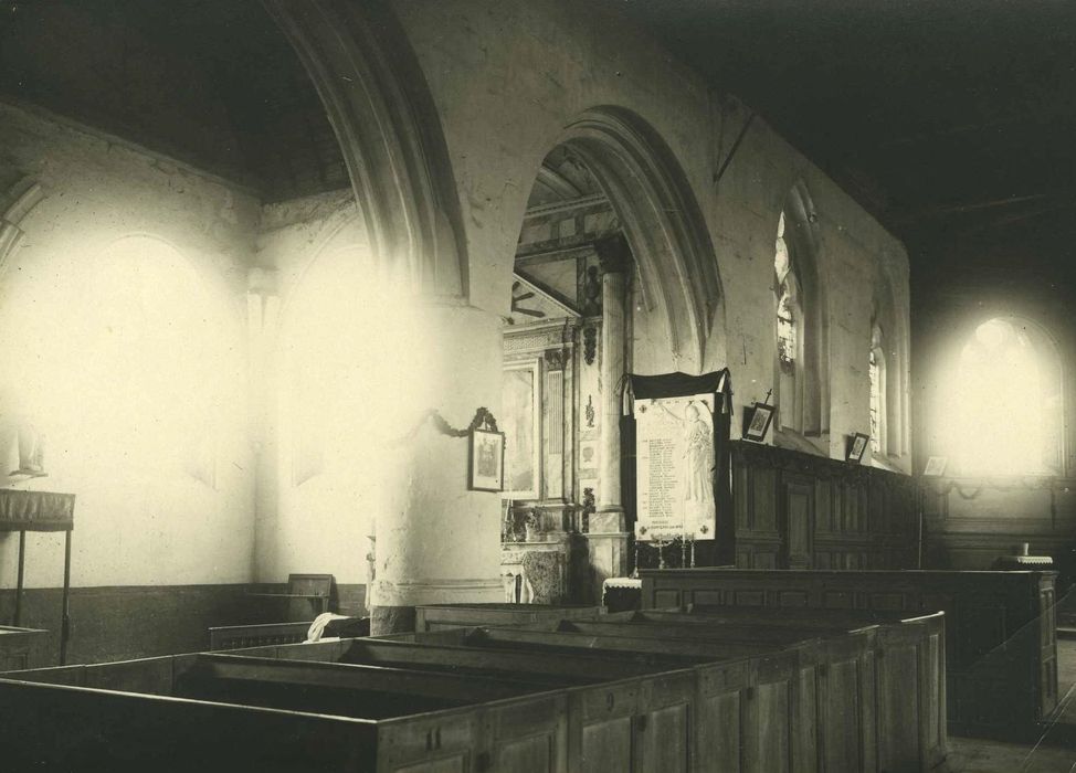 Eglise Saint-Pierre : Nef, vue partielle