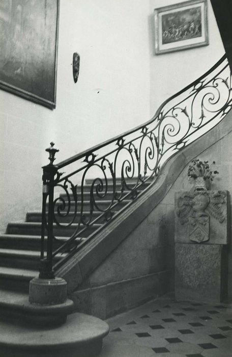 Château : Escalier monumental, vue partielle