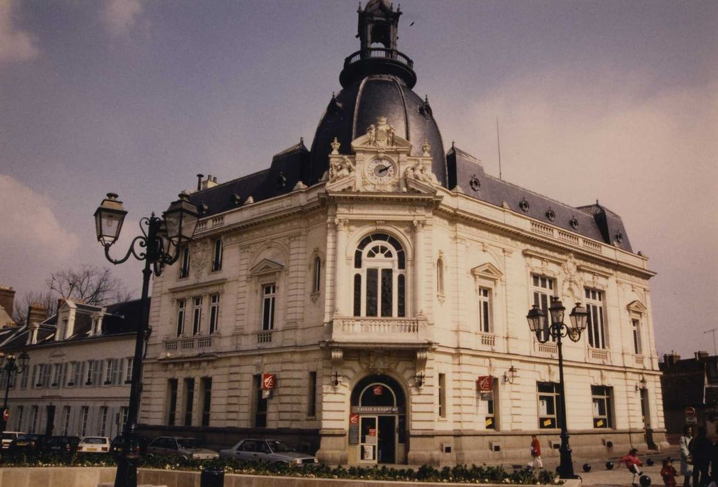 Hôtel de Caisse d'Epargne : Ensemble nord-ouest, vue générale