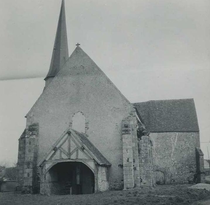 Eglise Saint-Aignan : Façade occidentale, vue générale