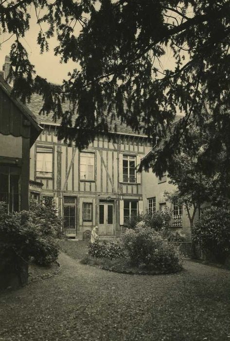 Maison dite de Tante Léonie : Façade sur jardin, vue générale