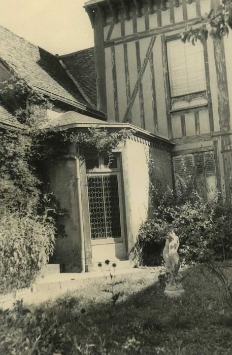 Maison dite de Tante Léonie : Cabinet de l’oncle, vue générale