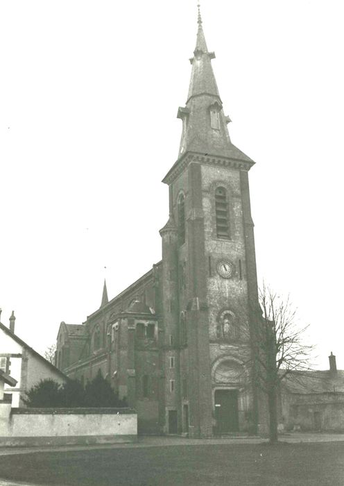 Eglise Saint-Lucain : Ensemble sud-est, vue générale