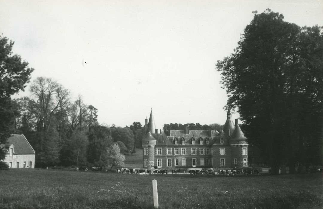 Château : Ensemble sud, vue générale