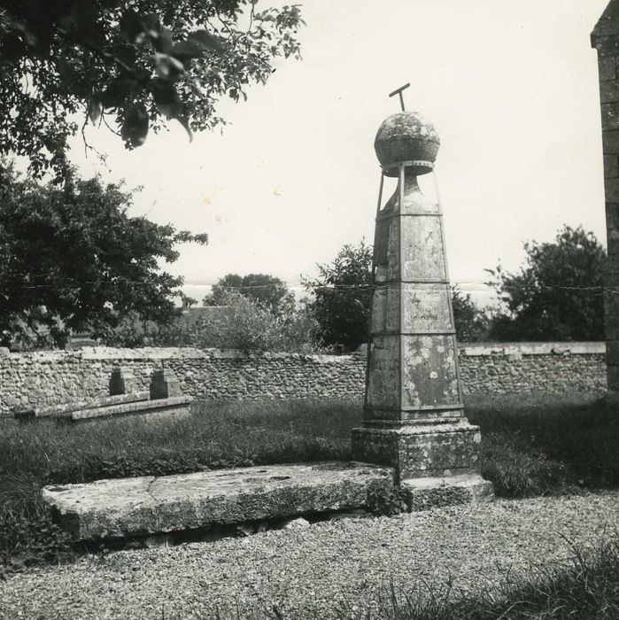 Mausolée de Malebranche : Vue générale